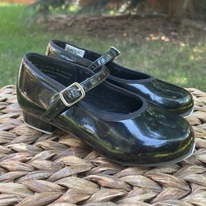 Revolution 801 Student Black Patent Tap Shoe Little Girl’s size 12.5